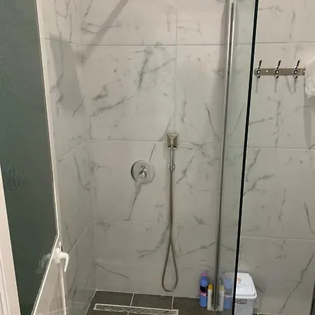 호텔 Restaurant Deso Shijak